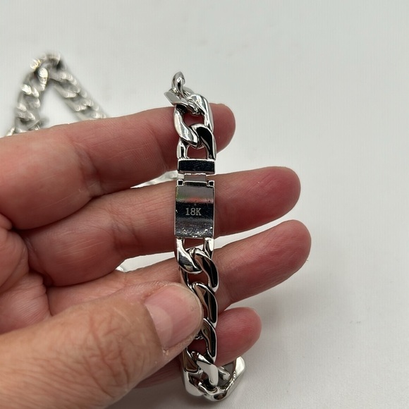 Swag Collection 18K Silver Cuban Link Necklace New in Box! - Picture 4 of 8